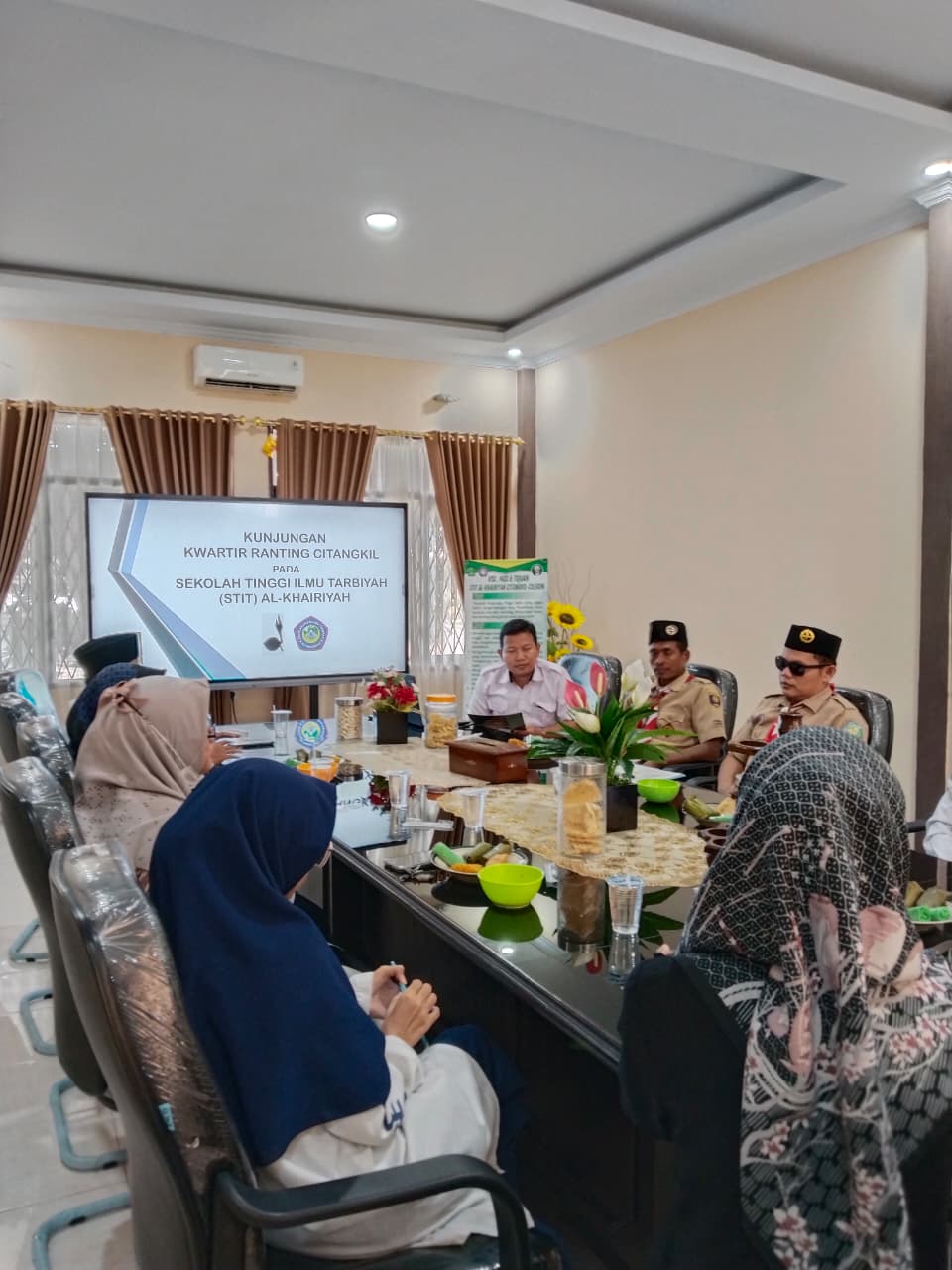 Perkuat Sinergi Kepramukaan, Kwarran Citangkil Kunjungi Gugus Depan STIT Al-Khairiyah Citangkil Cilegon